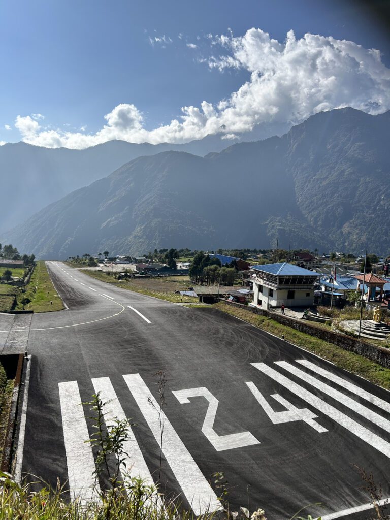 Lukla Airport - Myths vs Facts : aviospace.org