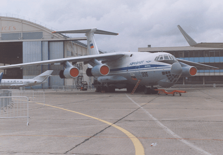 Li 76 Ilyushin Il 76 – The versatile Soviet strategic transport aircraft ...